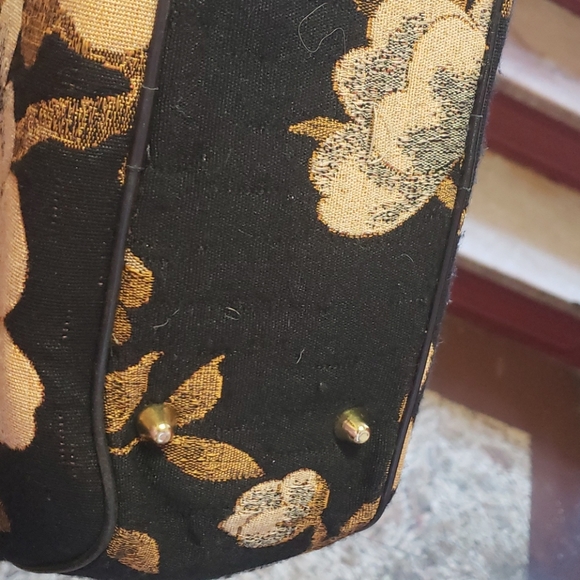 PAINT THE LILLY ROUND BAG - Picture 14 of 15